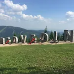 Lucni Dum